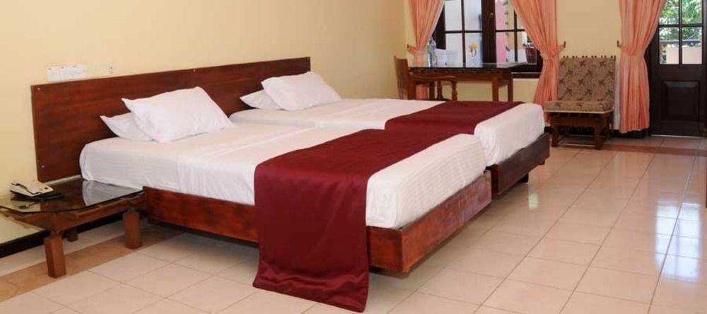 Welcombe Hotel Trincomalee Exterior photo