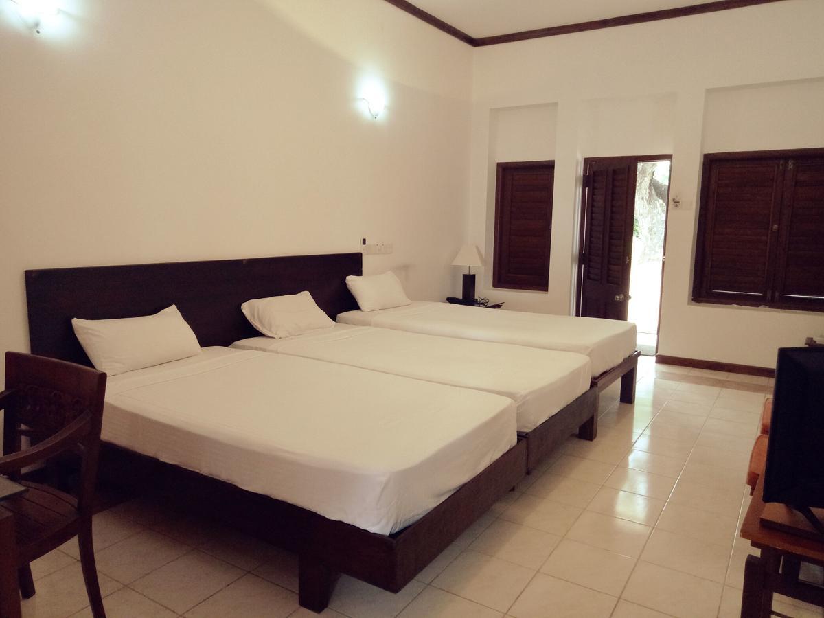 Welcombe Hotel Trincomalee Exterior photo